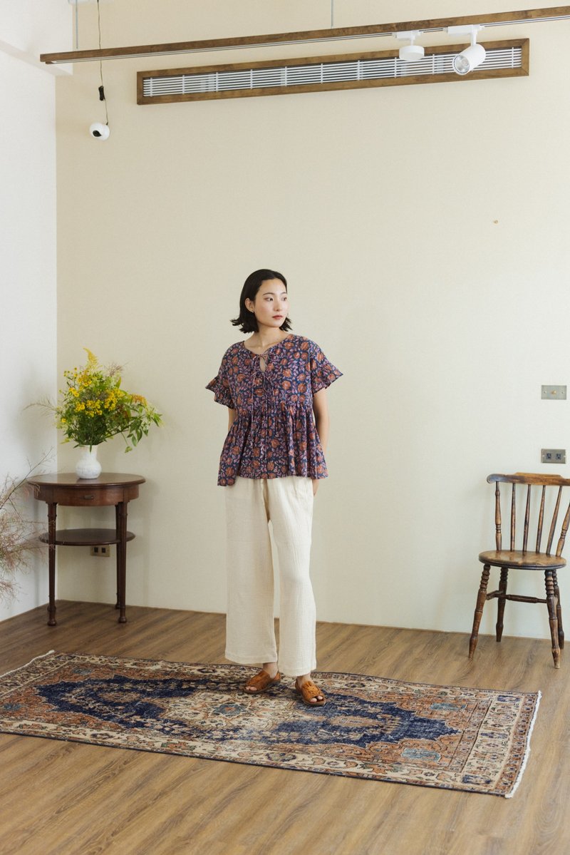 木刻印花袖上衣_黑橘花 - 女上衣/長袖上衣 - 棉．麻 黑色