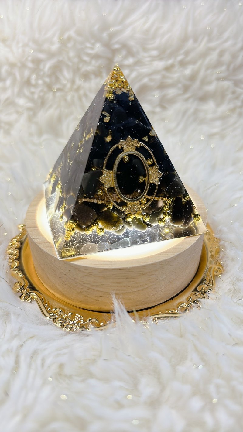 Mirror Series-Obsidian Aogang Energy Pyramid - Items for Display - Crystal Black