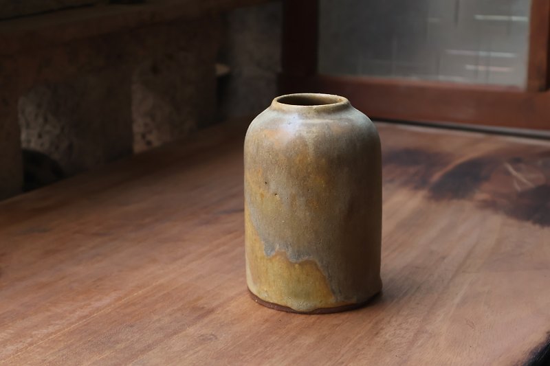 アースカラーの小さな花瓶 - 花瓶・植木鉢 - 陶器 ブラウン