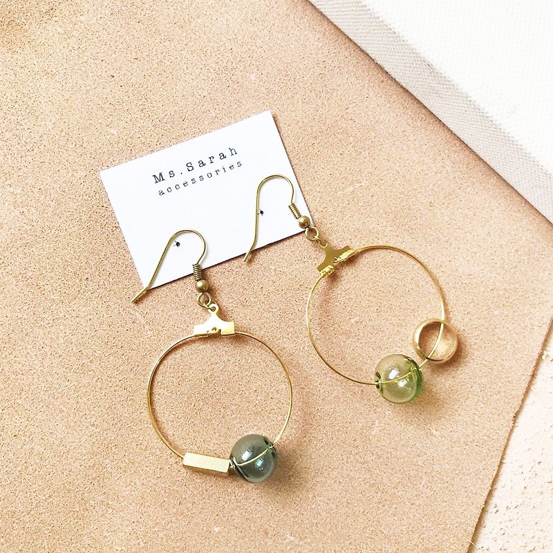 Glass Bubble_Brass Earrings_Light Ancient (Changeable Clip) - Earrings & Clip-ons - Glass Green