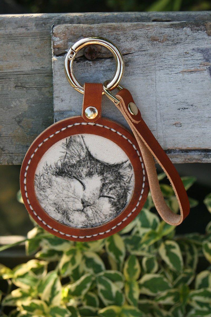 Handmade leather - custom pet sketch key ring - light brown / can be engraved English name - Keychains - Genuine Leather Brown