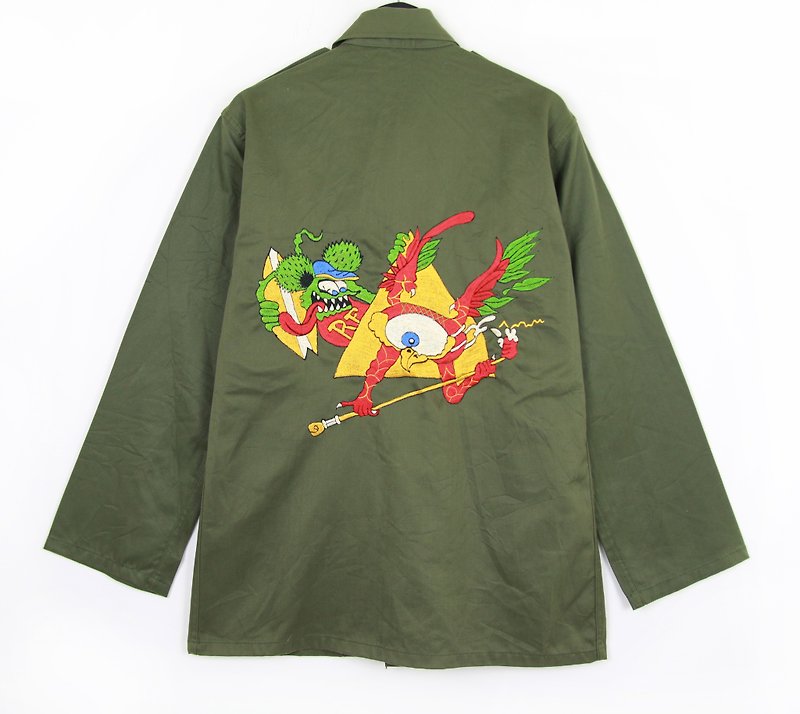 Back to Green :: Military Embroidered Shirt Jacket Rugs RF // Men and Women Wearable // vintage (J-03) - เสื้อโค้ทผู้ชาย - ผ้าฝ้าย/ผ้าลินิน 