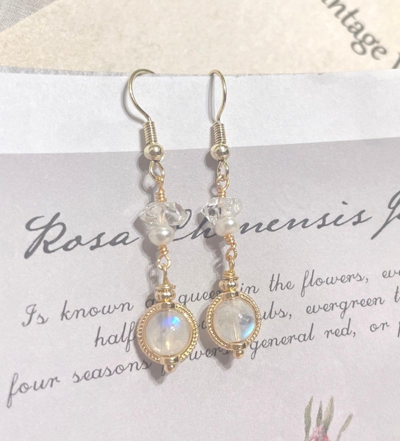 Wishes/Natural light pearl Hekimon crystal/Blue light moonstone/14K color-preserving crystal earrings - Earrings & Clip-ons - Other Metals 