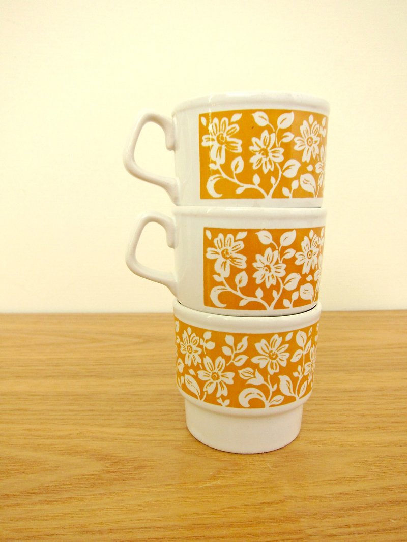 British Clementine flower cup three groups - Teapots & Teacups - Porcelain Orange