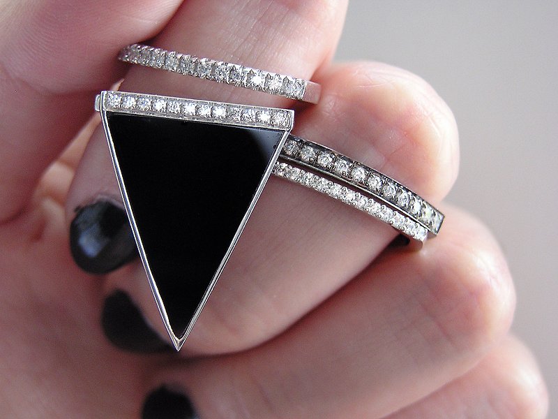 925銀鍍18K白金鑲黑瑪瑙及方晶鋯石戒指 - 戒指 - 純銀 黑色