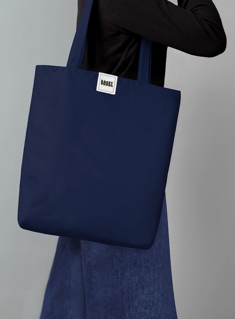 Muji Minimalist Plain Shoulder Canvas Bag (Large) / Navy Blue - กระเป๋าแมสเซนเจอร์ - ผ้าฝ้าย/ผ้าลินิน สีน้ำเงิน