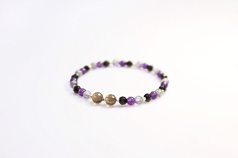 [Ofelia.] Natural Stone Series - Natural Cordierite x Amethyst x Tea Crystal x Black Onyx x Pure Silver Bead Bracelet [J68- Leah] - Bracelets - Gemstone Purple