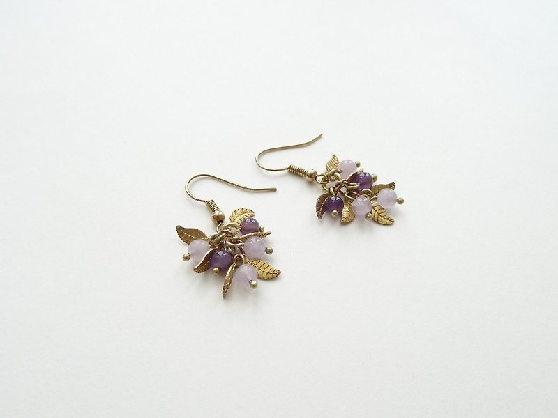 ::豐收的季節:: 紫水晶紫玉葡萄串黃銅耳環。可改夾式 - 耳環/耳夾 - 寶石 紫色