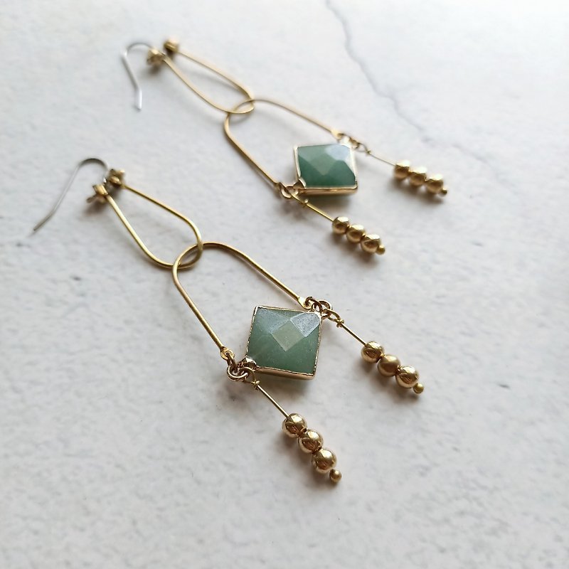Angle balance/Earrings/ Clip-On/Jade/Half and a half - Earrings & Clip-ons - Copper & Brass Green