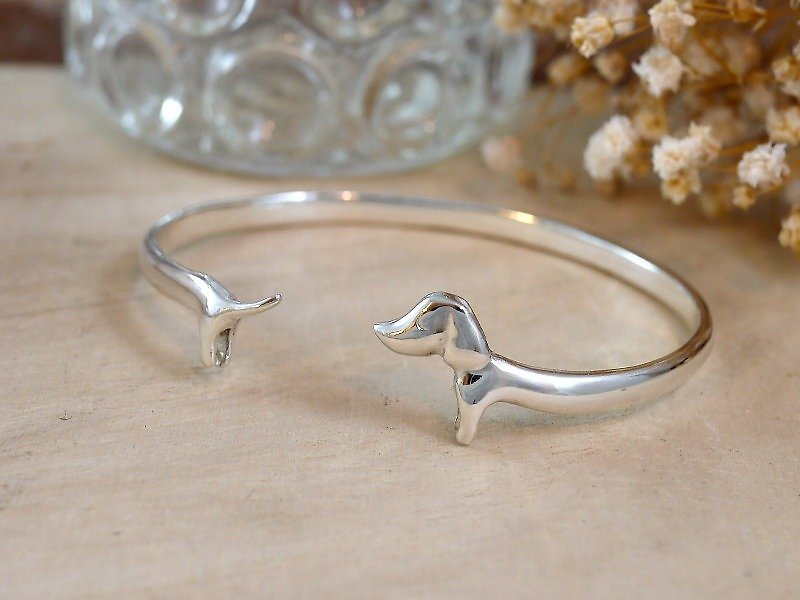 [Jin Xia Lin‧ Jewelry] Dachshund bracelet chasing the tail-sterling silver shiny and smooth version - Bracelets - Other Metals 