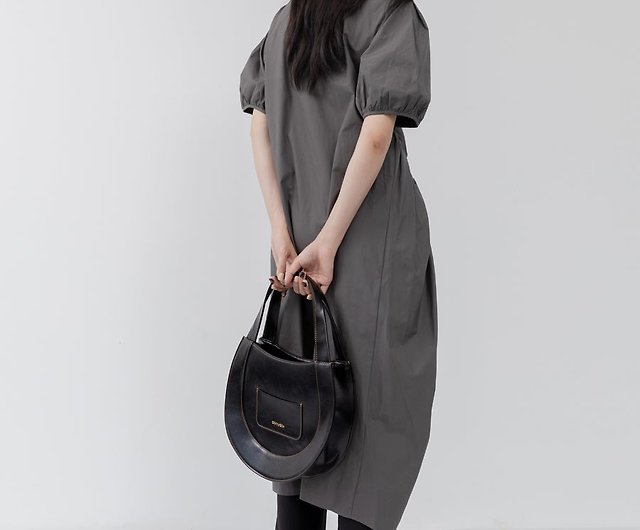 Italian leather crescent bag / black / shoulder bag - Shop PV leather bags  Handbags & Totes - Pinkoi