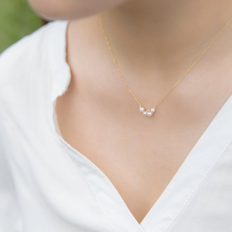 Daydream - horizontal pearl and diamond necklace - Necklaces - Precious Metals 