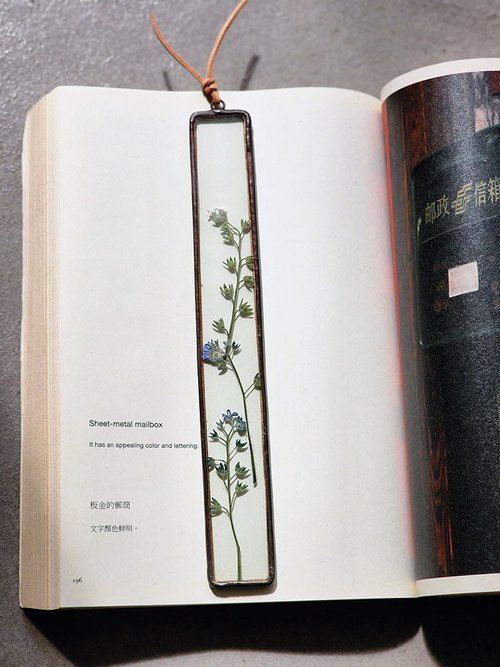 iLife 手感設計 植物圖鑑∣勿忘草∣玻璃鑲嵌∣花草標本書籤
