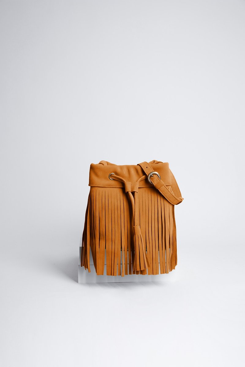Leather fringe Bag (Yellow) : The Undressed Carrot - 側背包/斜背包 - 真皮 橘色