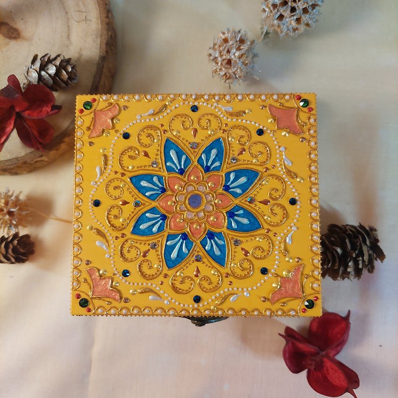手繪雕花長方形珠寶盒/HENNA/曼陀羅/民族風 - 擺飾/家飾品 - 木頭 黃色