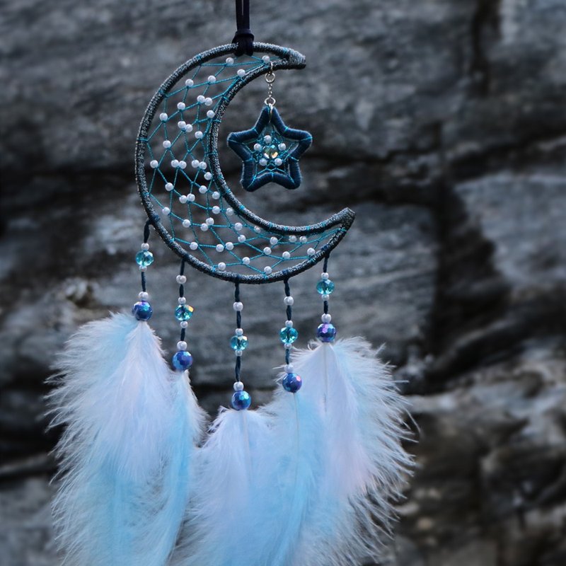 Moonlit Stars丨Commemorative Gift Dreamcatcher Handwoven Dreamcatcher丨Ornament-Starry Sky Blue - ของวางตกแต่ง - วัสดุอื่นๆ สีน้ำเงิน