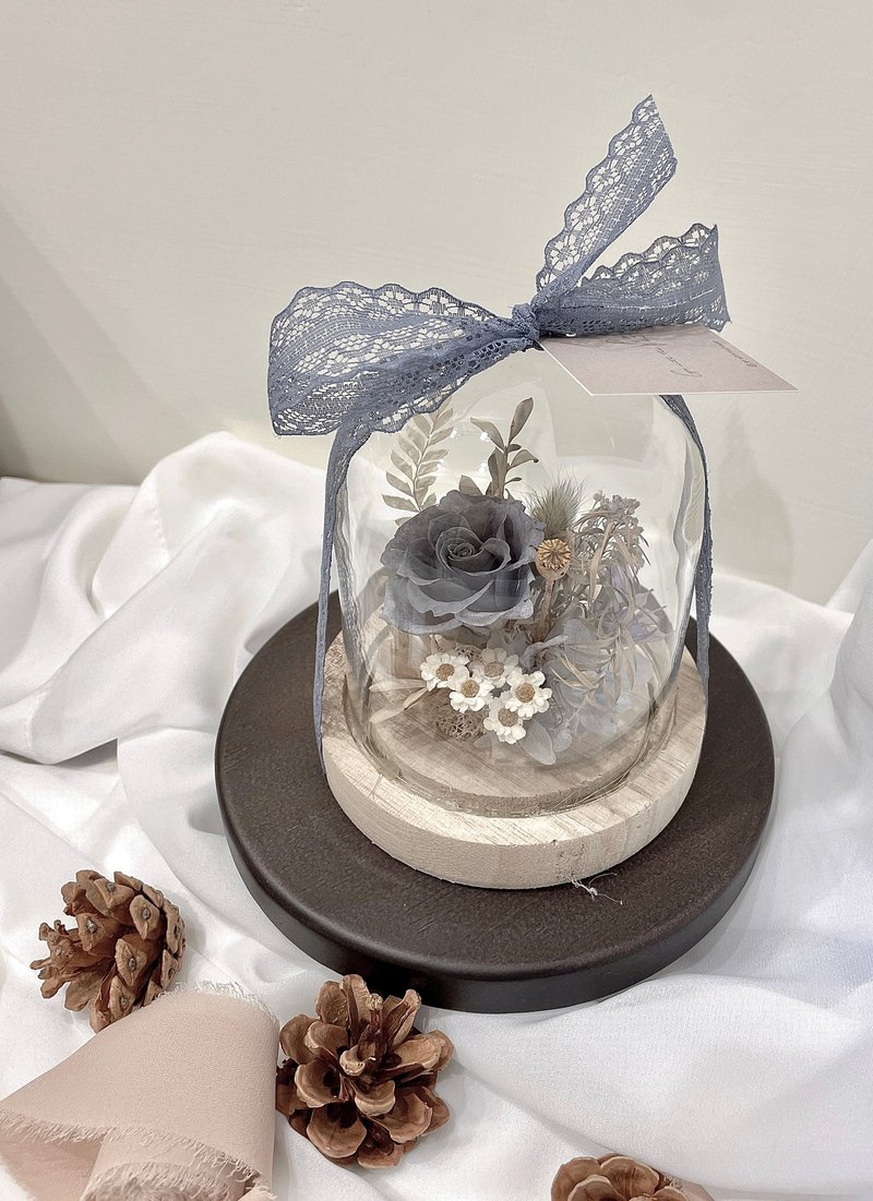 Preserved flower table lamp - ช่อดอกไม้แห้ง - พืช/ดอกไม้ สีเทา