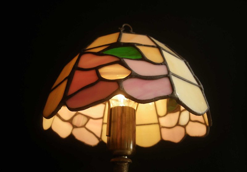 [OLD-TIME] Early American Stained Glass Table Lamp - Lighting - Other Materials Multicolor