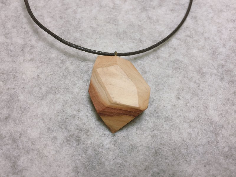 Mushi - irregular angle grain - Necklaces - Wood Brown