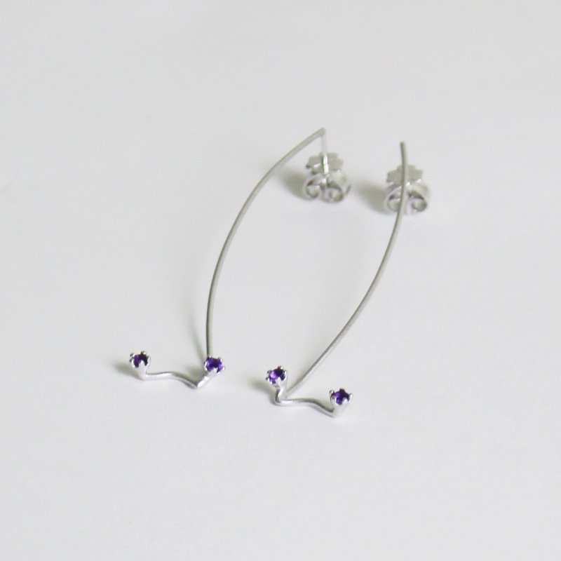 Mollis Earrings (Amethyst) sand blast finishing - 耳環/耳夾/耳骨夾 - 純銀 