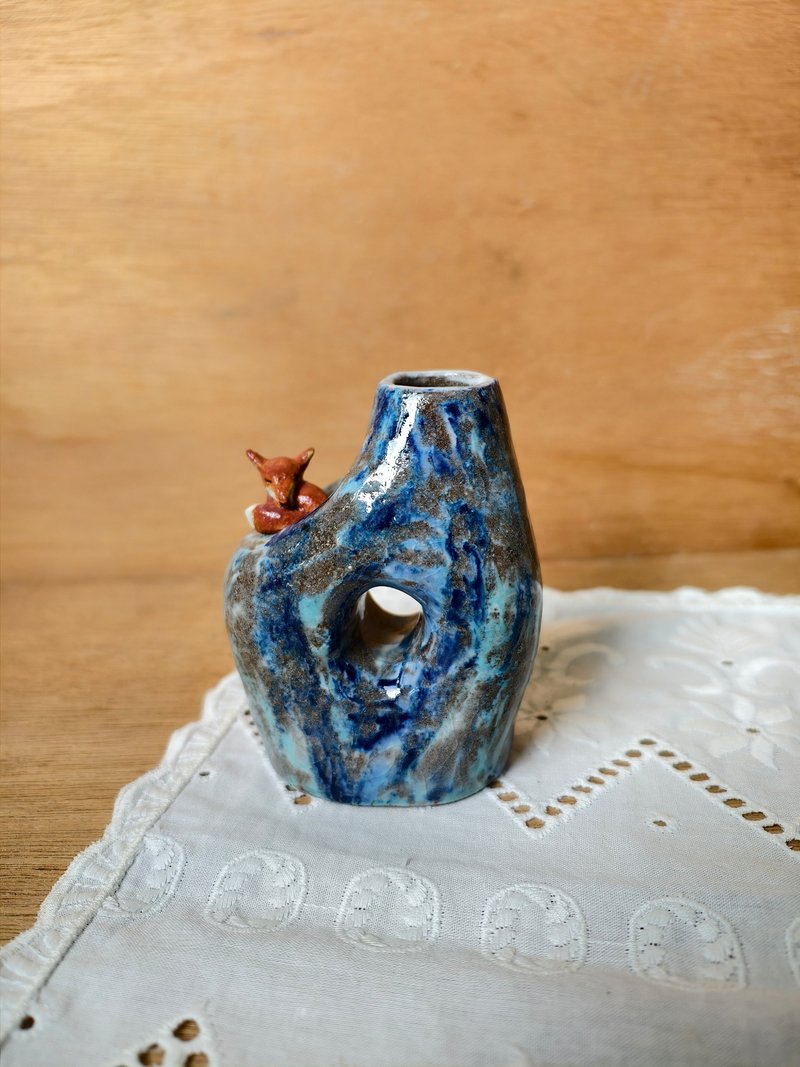 臥睡狐狸中空花瓶 - 花瓶/花器 - 陶 