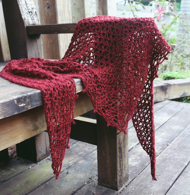 ChiChi Handmade-Elegant Deep Rose-Hand Knitted Warmth-Soft Camel Wool Shawl/Shawl - ผ้าพันคอถัก - ขนแกะ สีแดง