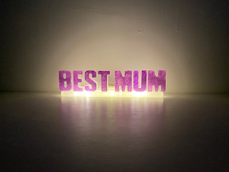 / Mother's Day Customization/ Resin Spelling Lamp BEST MUM - โคมไฟ - เรซิน หลากหลายสี