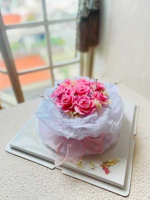 BFC極奢花藝 &沐inbloom 畢業禮物情人生日禮物、教師節禮物-花束蛋糕 客製化 紀念品 派對
