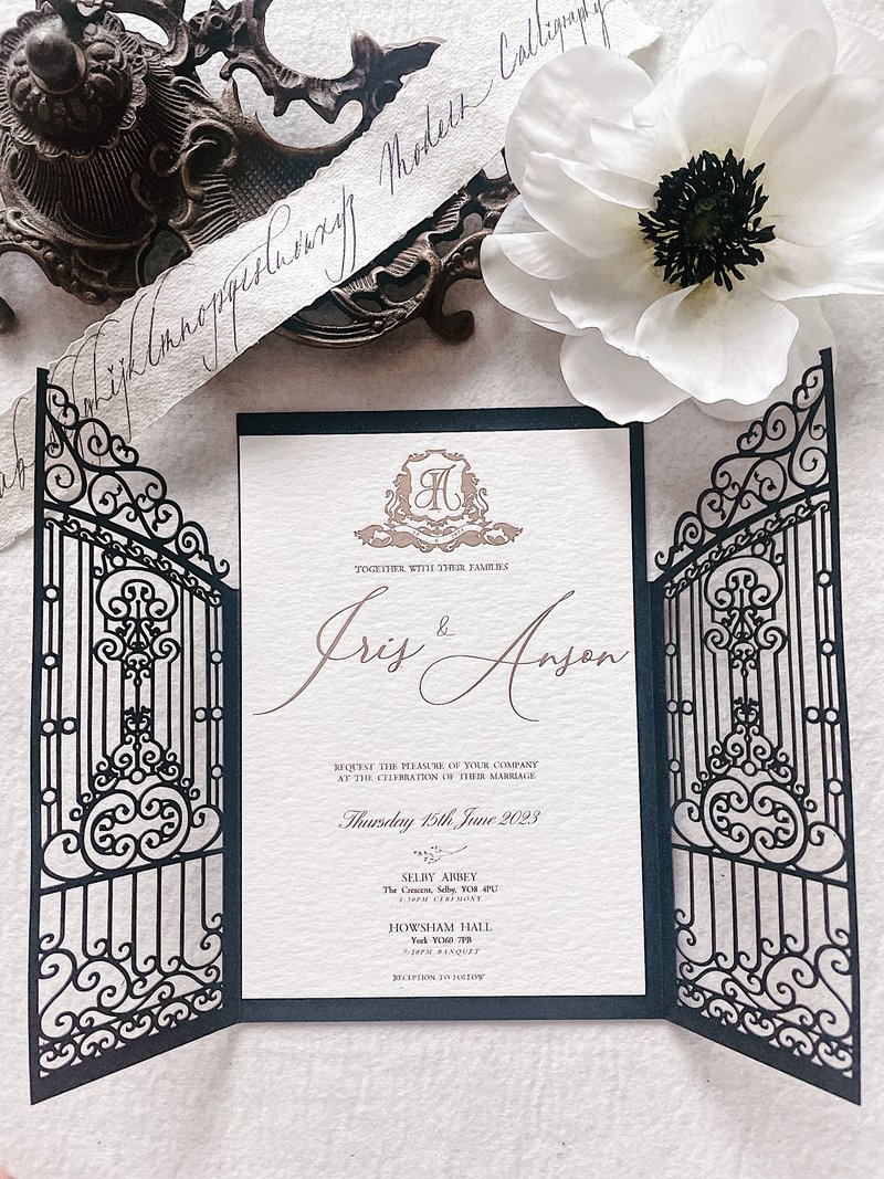 WEDDING INVITATION CARD - ROYAL CASTLE GATE DESIGN  ( MIN 50) - Wedding Invitations - Paper White