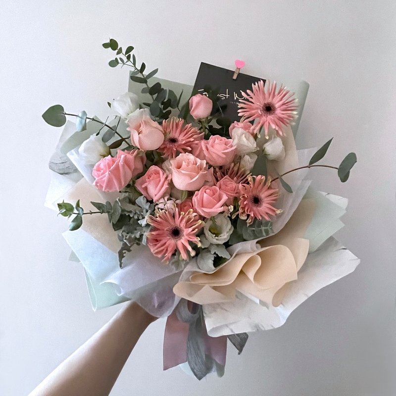 【鮮花】蜜桃粉色玫瑰太陽花香水百合自然風鮮花花束 - 其他 - 植物．花 粉紅色