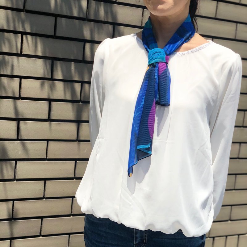 Ballett 色彩雅緻的幾何圖案雪紡絲巾 台灣製造 可居家水洗 - 絲巾 - 聚酯纖維 藍色