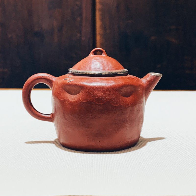 不言美器  手工 手捏 朱泥壺 - 茶壺/茶杯/茶具 - 陶 