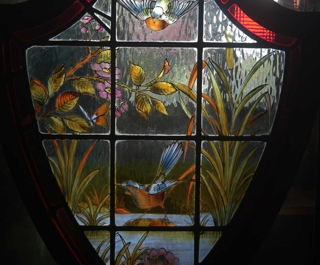 手描きガラス花瓶 蝶と木の葉 手描きガラス花瓶 蝶と木の葉 手描きガラス花瓶 蝶と木の葉