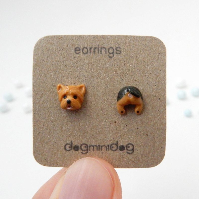 ต่างหู Yorkshire Terrier พร้อมกล่องกระดาษคราฟท์ (Handmade) - ต่างหู - วัสดุอื่นๆ 