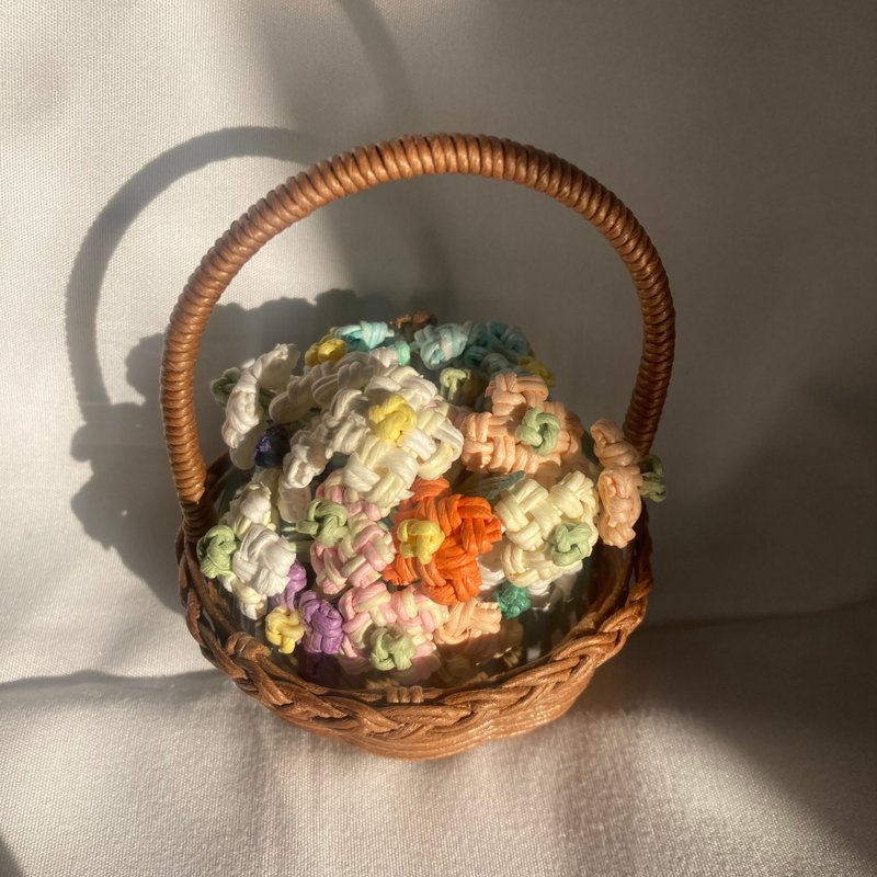 【お花増量しました】クラフトバンド製、かごとお花のオブジェ - 盆栽/植栽 - 紙 咖啡色
