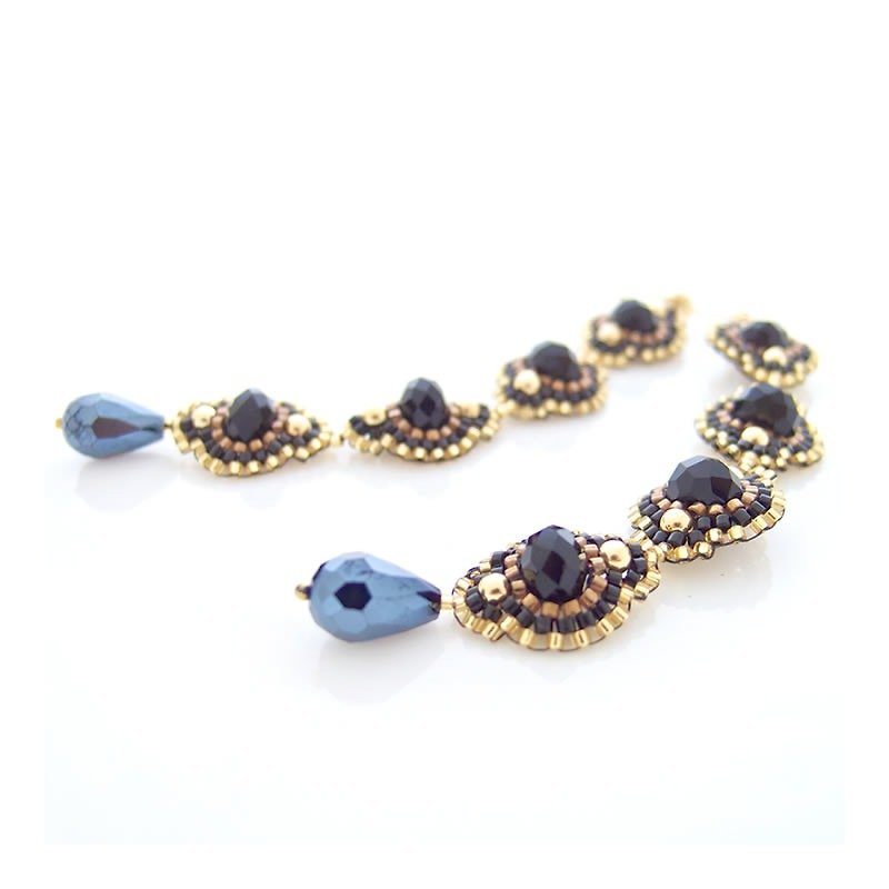 Beaded Long Flower Earrings in Black and Gold beads Glamour Luxe Shoulder Dusters - 耳環/耳夾 - 其他材質 黑色