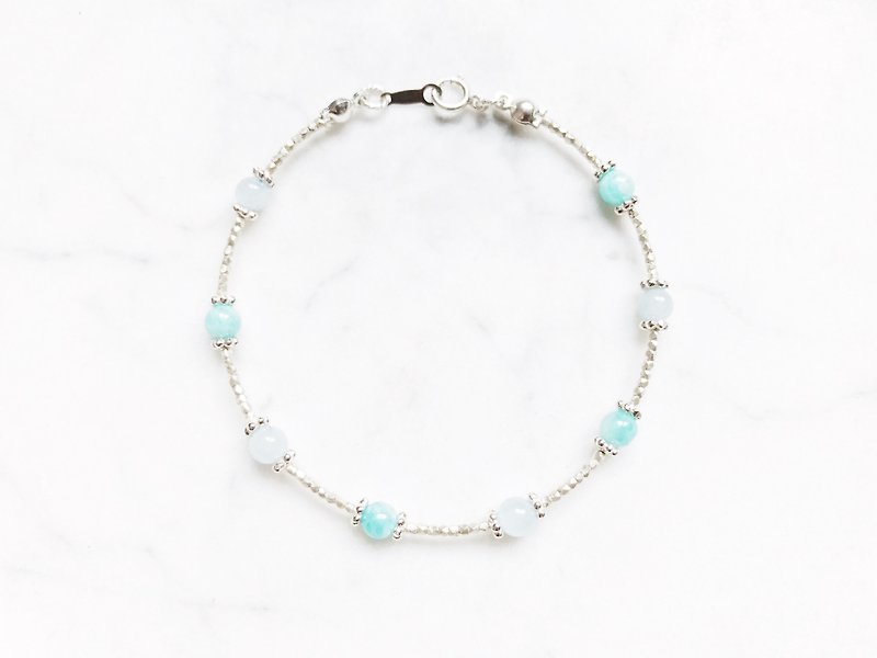 :: Silver Series :: Aquamarine Mini Silver Silver Bracelet - สร้อยข้อมือ - เงิน 