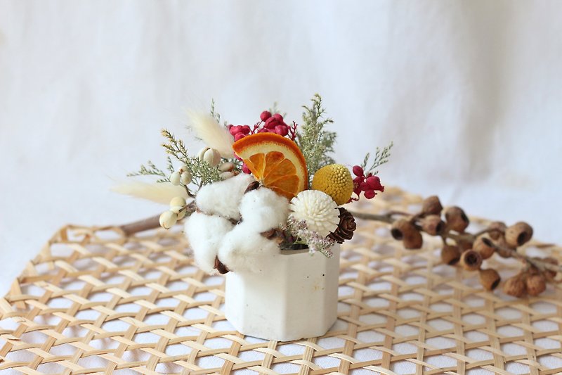 [Winter Solstice] Diffuse Table Flowers/Material Package + Teaching Video - เทียนหอม/น้ำหอม/สบู่แฮนด์เมด - พืช/ดอกไม้ สีแดง