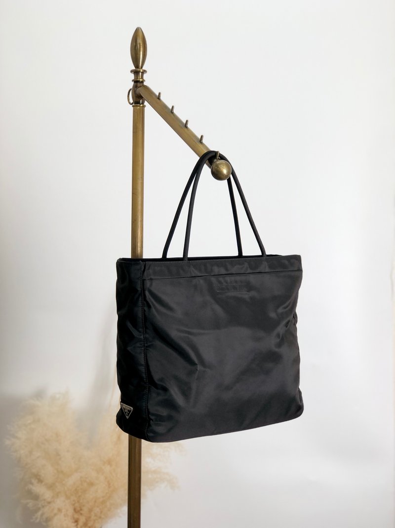 【 日本直送　名牌中古包 】PRADA プラダ ハンドバッグ ブラック トライアングルロゴ ナイロン vintage ヴィンテージ オールド g28pey - 手提包/手提袋 - 尼龍 黑色