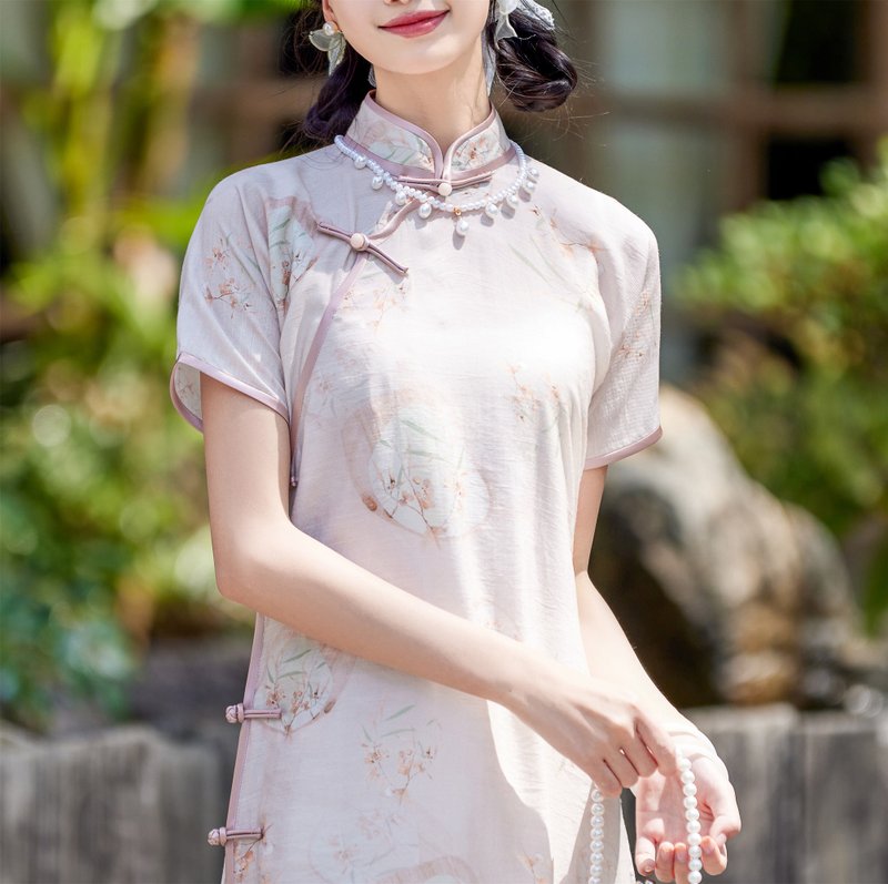 淡粉色 年輕款印花少女古法旗袍 新中式國風春節改良洋裝連身裙 - 旗袍/改良式旗袍 - 其他人造纖維 綠色
