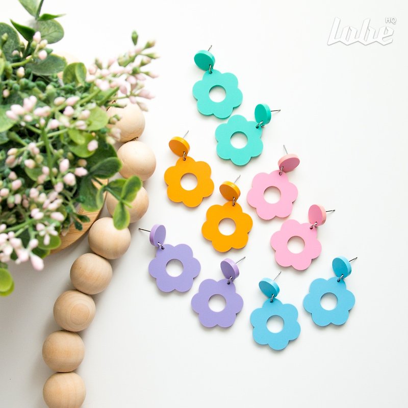 Large Retro Flower Acrylic Earrings - Earrings & Clip-ons - Acrylic Multicolor