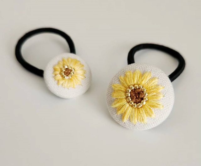 ひまわりヘアゴム🌻キッズ用 - メルカリ