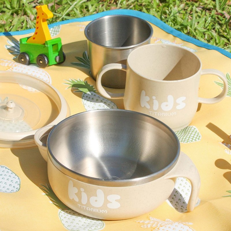 Pure Titanium Children's Learning Cup Water Injection Bowl Set (Double Layer)-Wheat Yellow - Children's Tablewear - Other Materials Yellow