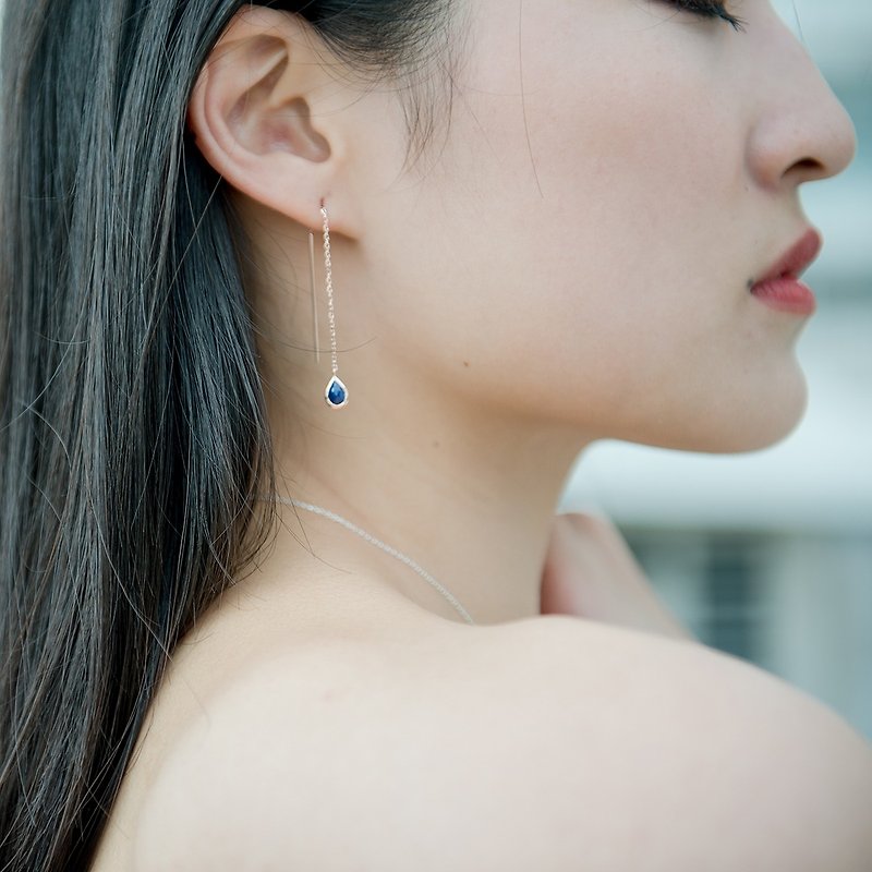 Natural water droplets cut green stone earrings - Earrings & Clip-ons - Gemstone Blue