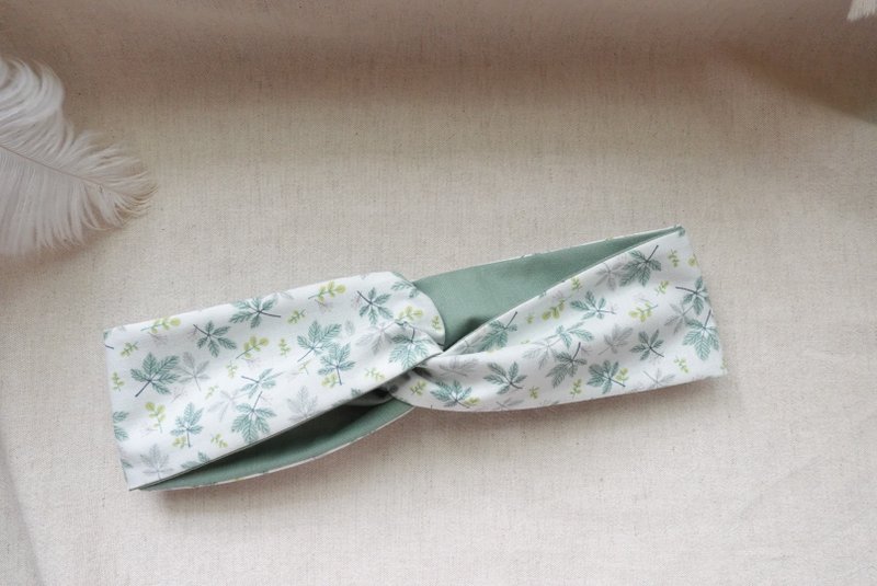 Hand made crisscross elastic headband. Fresh Healing Herbs - ที่คาดผม - ผ้าฝ้าย/ผ้าลินิน 