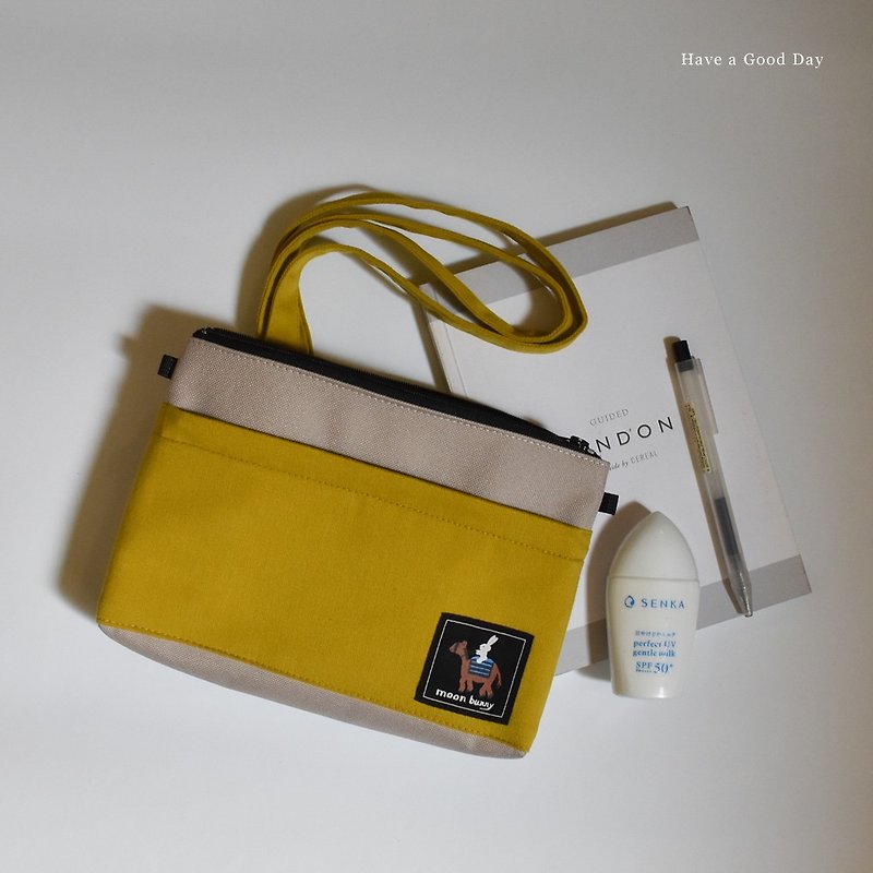 Ultrahard DAYPACK Crossbody Bag - Tsukimi Rabbit Riding a Camel (Strap Yellow) - กระเป๋าแมสเซนเจอร์ - ไนลอน สีเหลือง
