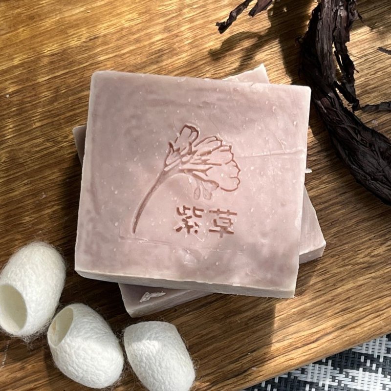紫草蠶絲皂/洋甘菊呵護 - 肥皂/手工皂 - 植物．花 紫色