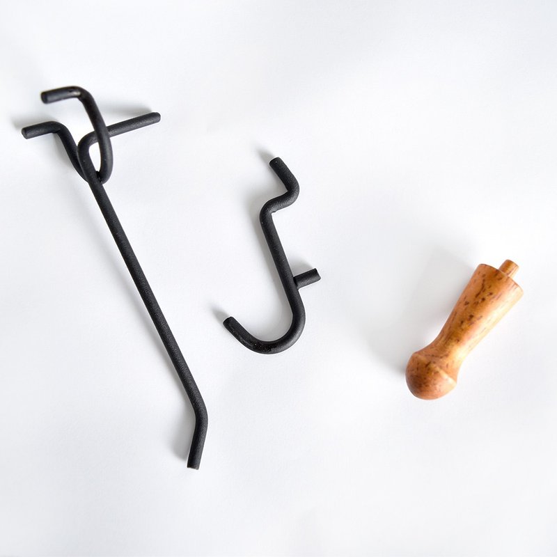 洞洞板配件包套組 (買就送層板) 深色/淺色 組合包 - 層架/置物架/置物籃 - 其他材質 黑色