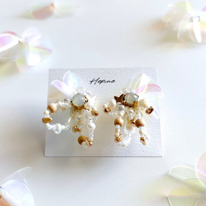flarelet (White) :earring/pierce - 耳環/耳夾/耳骨夾 - 水晶 白色