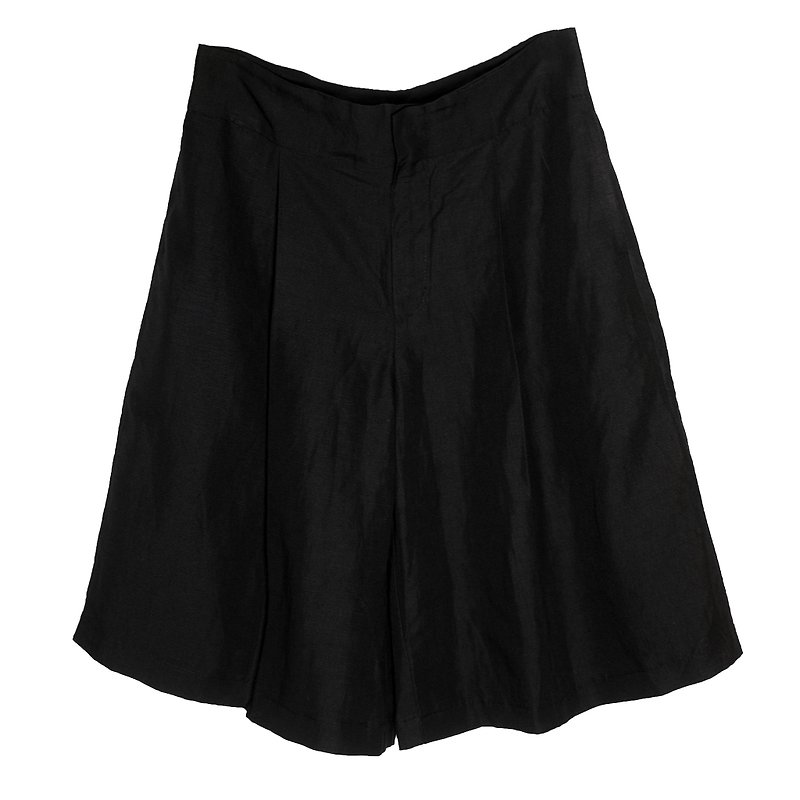 WIDE PLEATED SHORTS - Women's Shorts - Cotton & Hemp Black